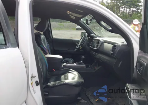 2017 Toyota Tacoma Trd Sport из США, поврежденный, VIN 3TMDZ5BN6HM024115